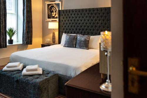 Boars Head Hotel - image 8
