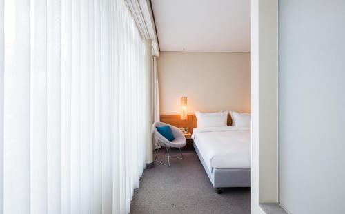 リンドナー  ホテル ベルリン クーダム パート オブ JDV バイ  ハイアット1 Queen Bed With Balcony