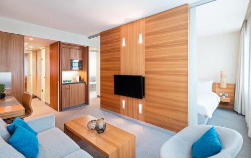 room detail thumbnail 0