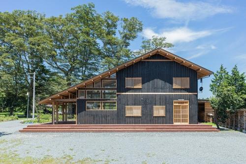 2 bedrooms, 15 beds