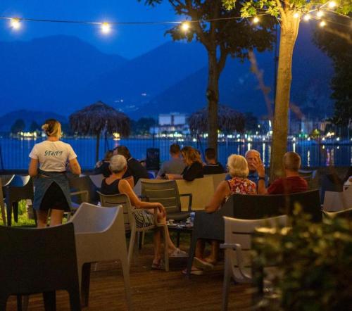 餐廳, Estivo Premium Deluxe mobile homes on Camping Del Sole Village in 伊塞歐