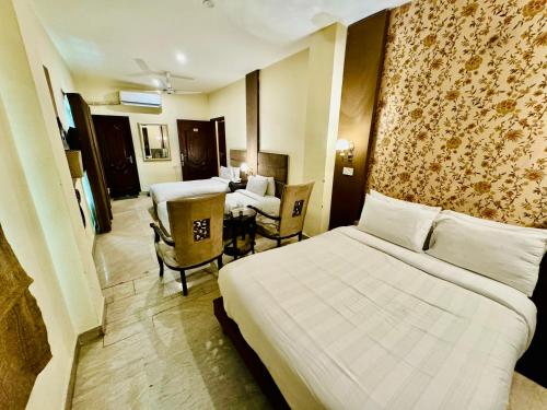 Shelton Hotel Lahore - image 10