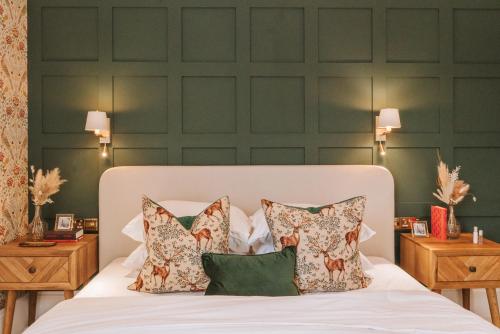 Luxury, Castle View Apartment Windsor Town Centre, Windsor (photo 8)