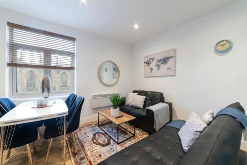 Orange Rentals- Studio apartment in the city centre of Liverpool