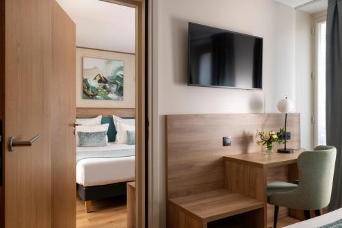Dream Hotel Opera - image 14