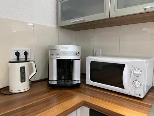 廚房, Maria's Ferienwohnung - Modernität trifft Eleganz (Maria's Ferienwohnung - Modernitat trifft Eleganz) in 埃爾姆斯河畔代廷根