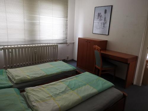 TWS Pension an der B1 - image 11