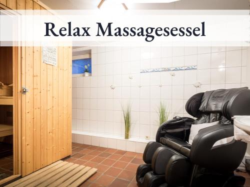 Масаж, Blumenvilla 1 mit begehbarer Dusche, Sauna und Garten in Шневердінген