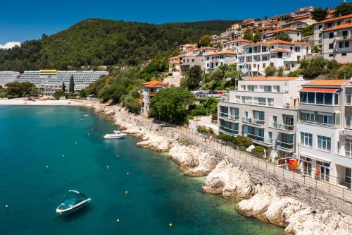 Boutique Hotel Adoral - image 12