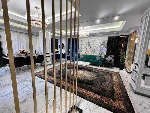 Borbad palace