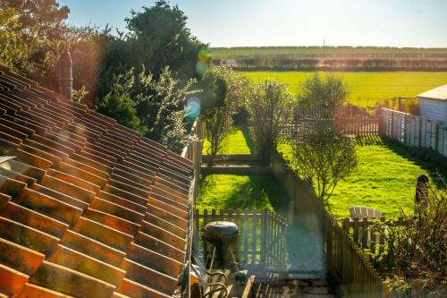 Goose Cottage by Big Skies Cottages