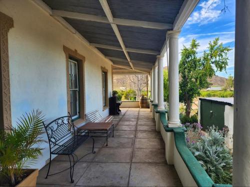 Patogumai, Magoos on 62 in Leidismitas