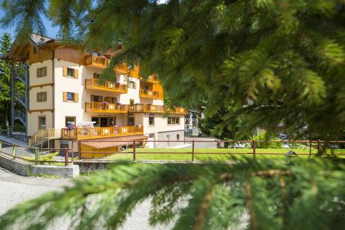 Relais San Giusto Campitello di Fassa