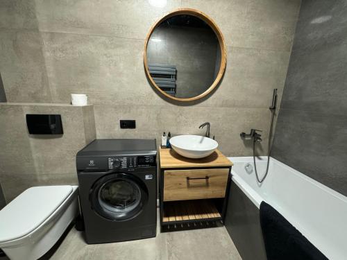 Crystal & Parkland Crystal & Parkland