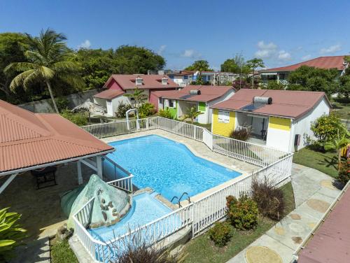 LA BERCEUSE CREOLE in Sainte Anne