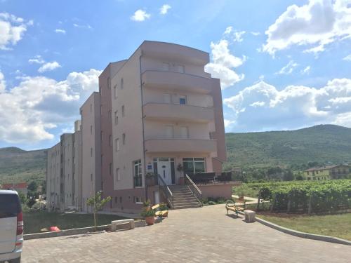 . Hotel Ivanković