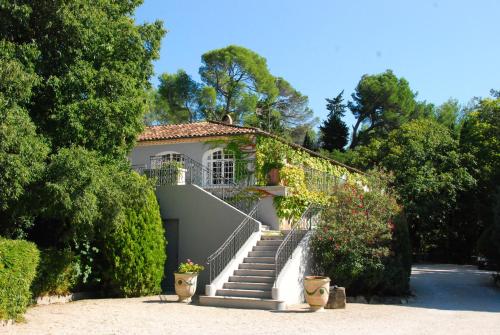 Hotel Les Mazets Des Roches