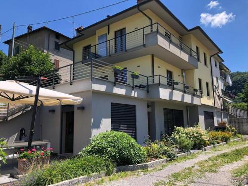 Casa Varisco: Oasis of peace surrounded by nature. - Apartment - Faggeto Lario