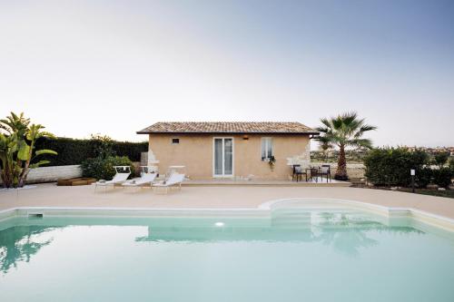 Peldbaseins, Isula Relax - IsulaTravel in Casale Zappulla