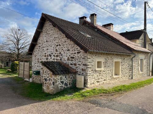 Exterior view, Emmanon - Maison a la campagne au calme in La Coquille