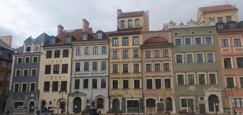 Central Warsaw Pol in Central Warsaw Pol in