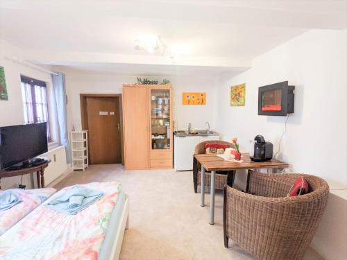 Urlaubsmagie - Ferienwohnung Malerblick - Sauna & Saisonaler Pool - Zi1, Sebnitz (Foto 9)