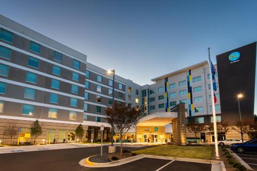 Tru By Hilton Atlanta Airport College Park - image 2