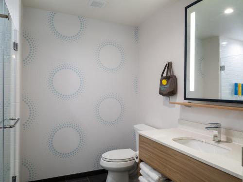 Tru By Hilton Atlanta Airport College Park - image 4