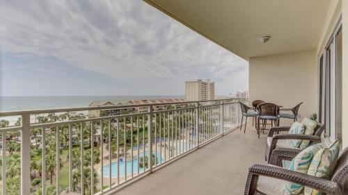 Beachview in the Heart of Destin near Ruth's Chris Steak House