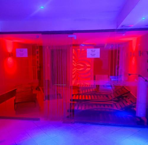 Winslow Infinity Aparthotel - image 9