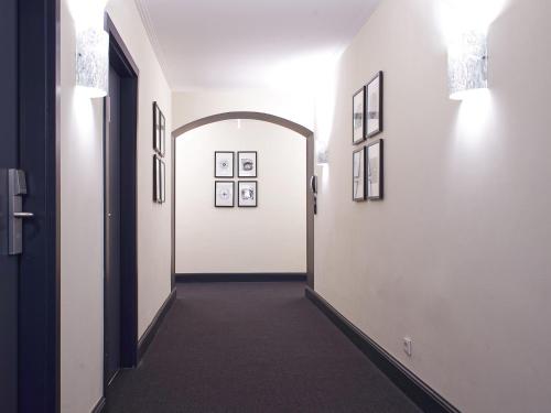 Hotel Hamburger Hof - image 10
