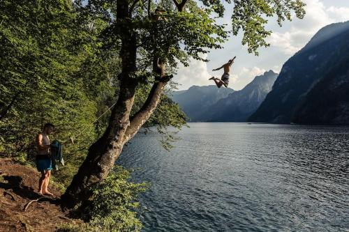 ACHE-MOMO apartment w. naturepool & Watzmann view