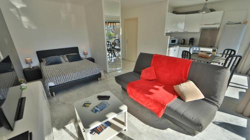 Studio parking fibre piscine Clim in เลอ กานเนต์