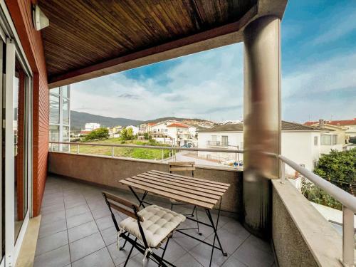 Erkély/terasz, Comfortable apartment in Viana do Castelo in Matos
