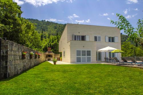 Iekārtas, Villa Bacev by Vintage Travel in Gruda