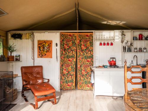 Black Pig Retreats Luxury Glamping