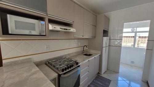 B913 - Apto para 06 pessoas em Bombinhas + piscina, Bombas (foto 6)