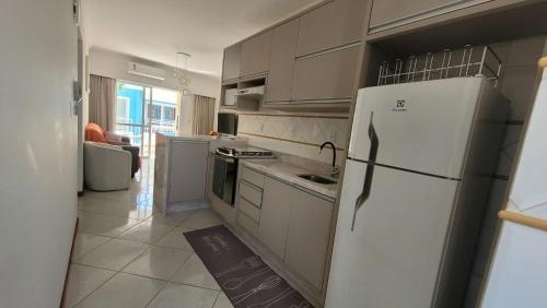 B913 - Apto para 06 pessoas em Bombinhas + piscina, Bombas (foto 4)
