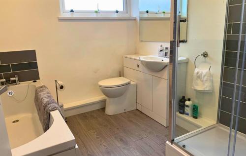 Bathroom, Shotley Bridge - Stunning 2 bedroom apartment in Consett