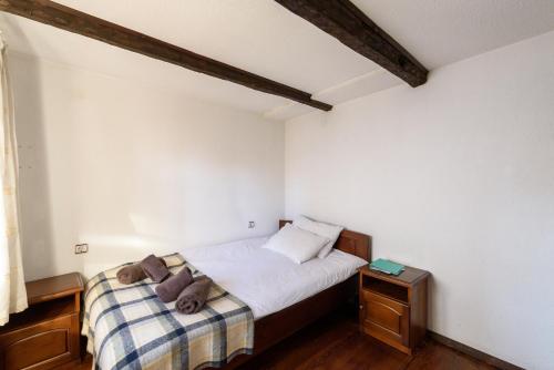 Small Double Room image 1
