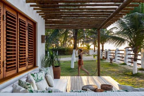 Beachfront 7-bedroom Villa in Taiba - Kitesurfing Paradise