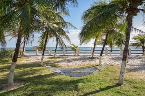 Beachfront 7-bedroom Villa in Taiba - Kitesurfing Paradise