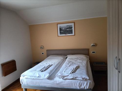 ALBERGO AL LAGO in Sovramonte