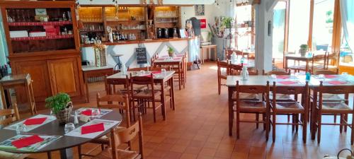 La Taverne