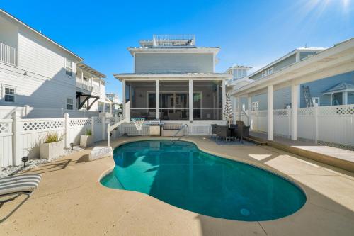 Destin Beach House - Gulf Moon by Panhandle Getaways