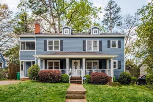 Walking distance to restaurants bars and breweries in Charlotte, USA