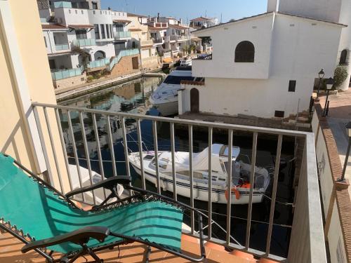 Waterside Apartment - Two Bedroom 2