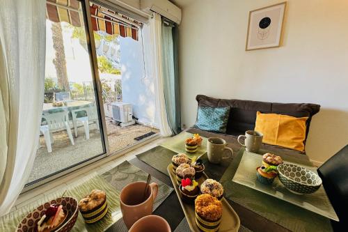 LE SANTA MARIA- Appartement Une chambre avec Jardin et parking in Le Grau-du-Roi