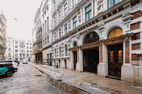Stylish Central Apartment - 5 mins to Old Town, Riga (photo 9)