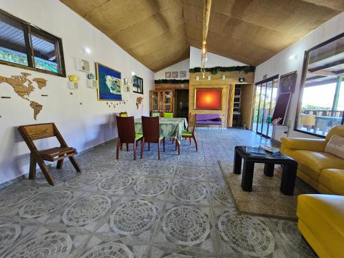 Facilities, Eco Horqueta in Los Naranjos